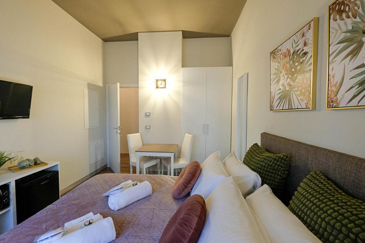 Verona Suites And Rooms Екстериор снимка