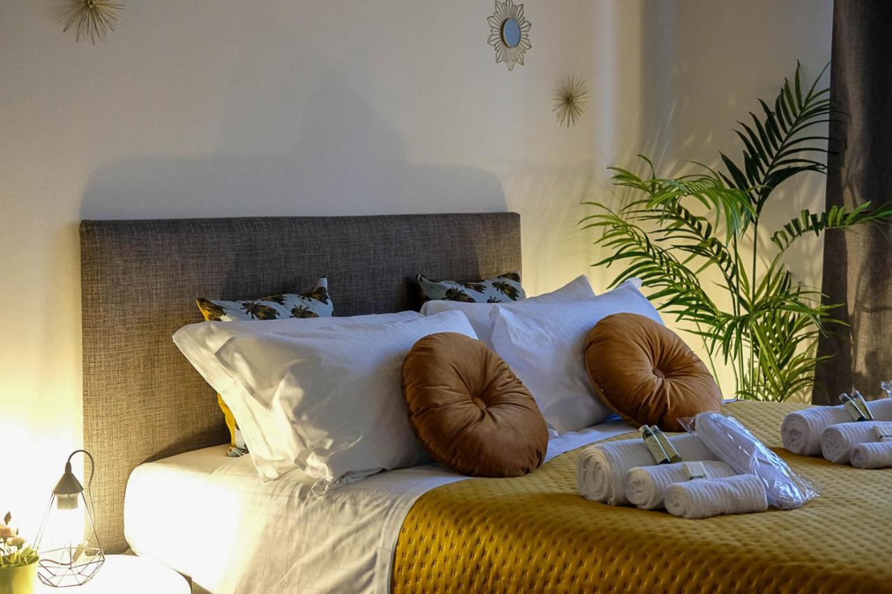 Verona Suites And Rooms Екстериор снимка