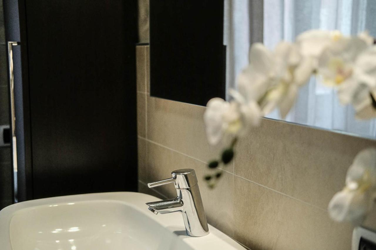 Verona Suites And Rooms Екстериор снимка