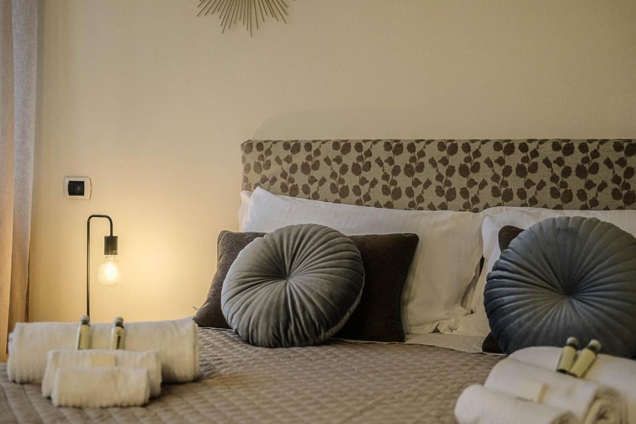 Verona Suites And Rooms Екстериор снимка